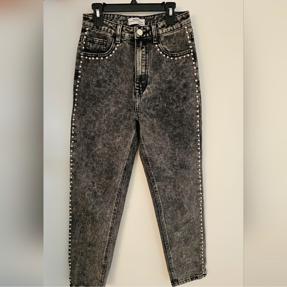 REDIAL High Rise Gray Studded Stonewashed Jeans